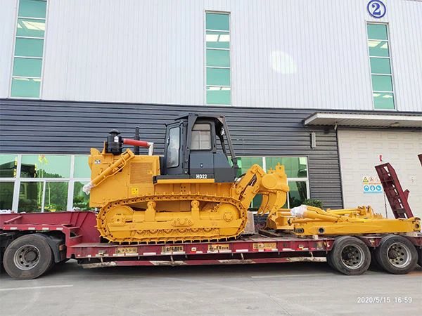HD22 Bulldozer with three shank ripper 3 HD22 Bulldozer with three shank ripper 3